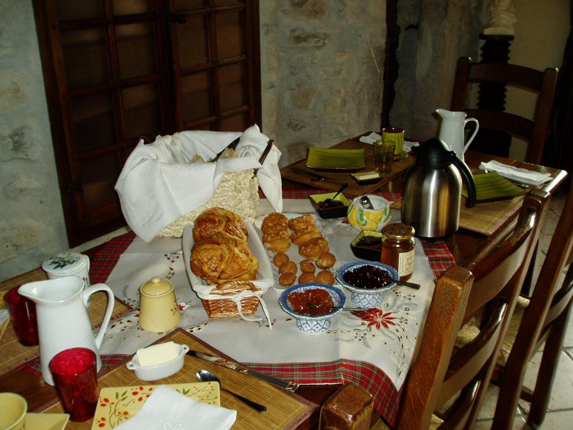 La Maison D'Euterpe Sainte-Marie-d'Alloix Bagian luar foto